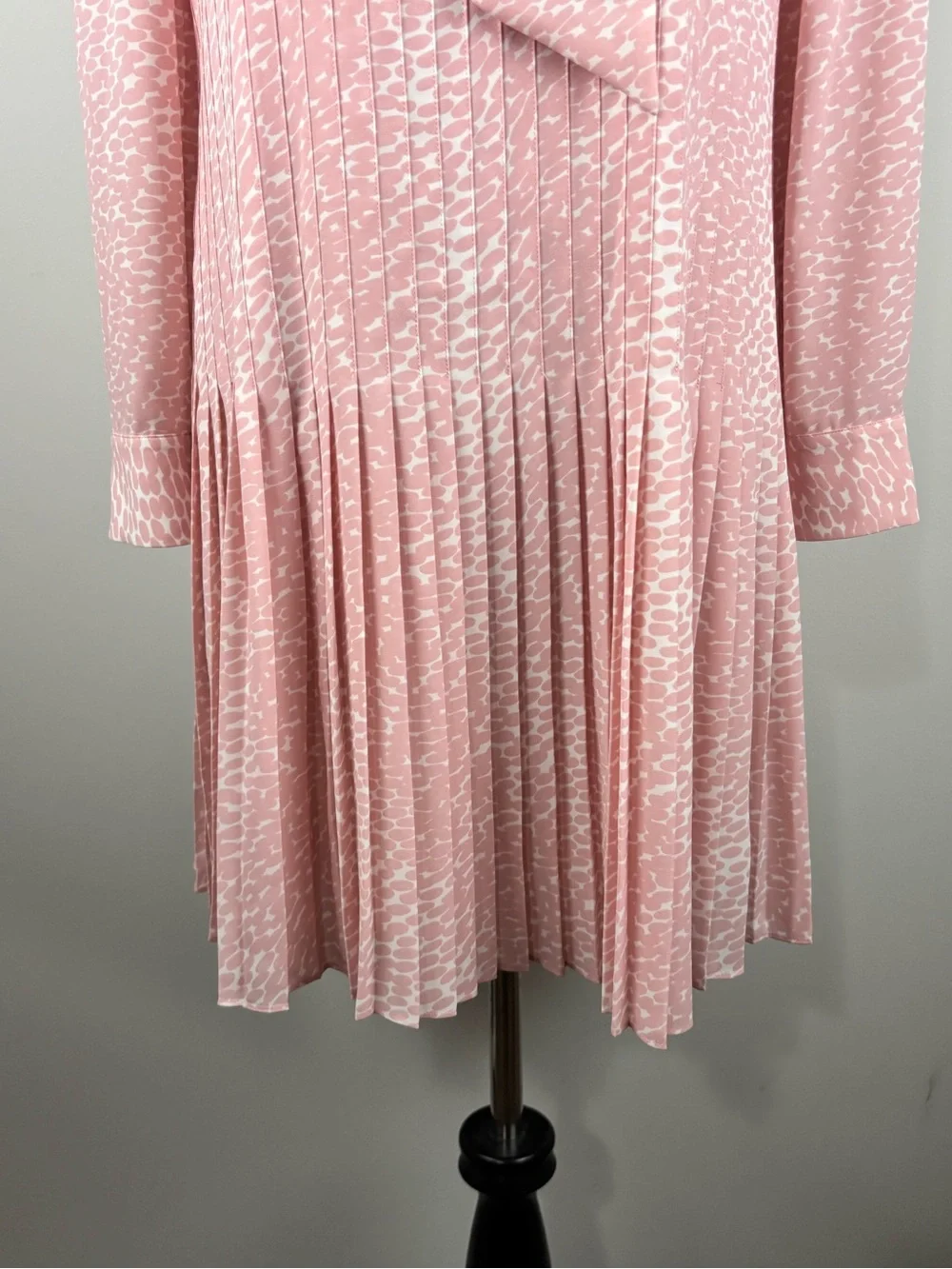 Kate Spade New York Womens Size 6 Pink Pleated Georgette Dress Tie Neck Coquette